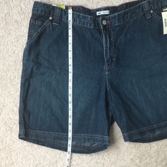 Lee Carpenter Dark Stone Wash Shorts size 18WM - Picture 5 of 6